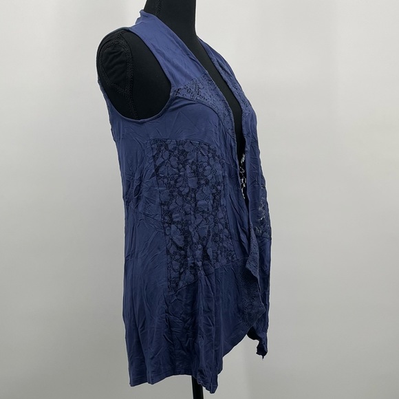 Cable & Gauge Cardigan - Picture 2 of 5